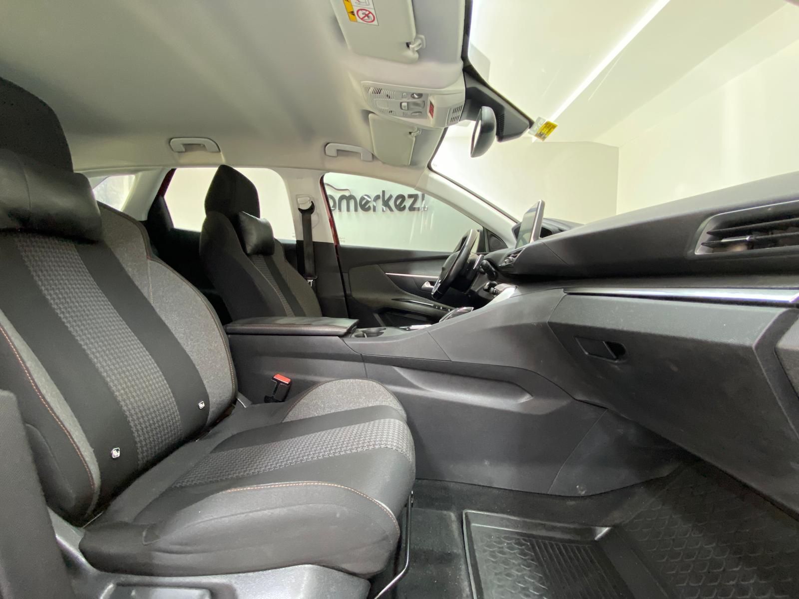 PEUGEOT 3008 15